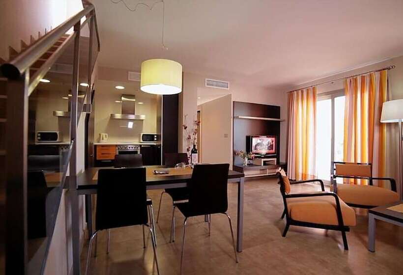 호텔 Albir Palace Apartments