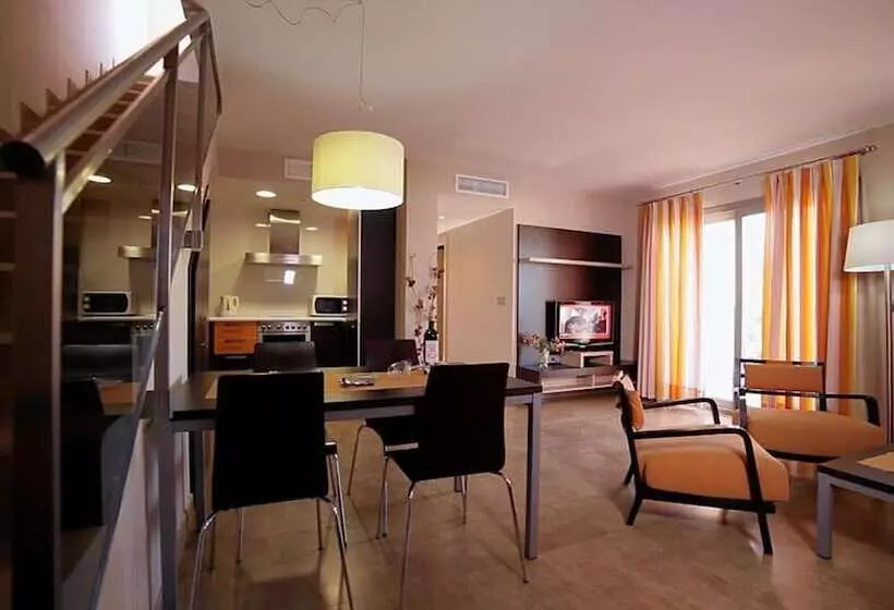 ホテル Albir Palace Apartments