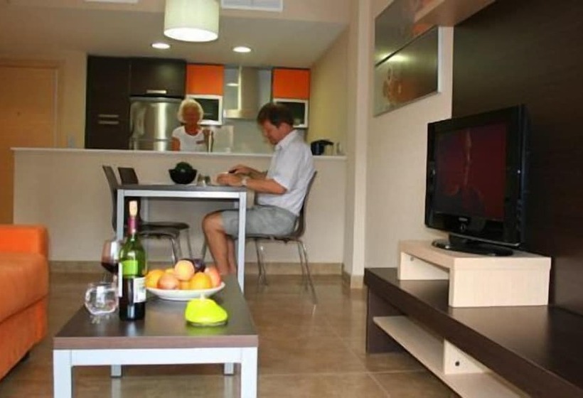 호텔 Albir Palace Apartments