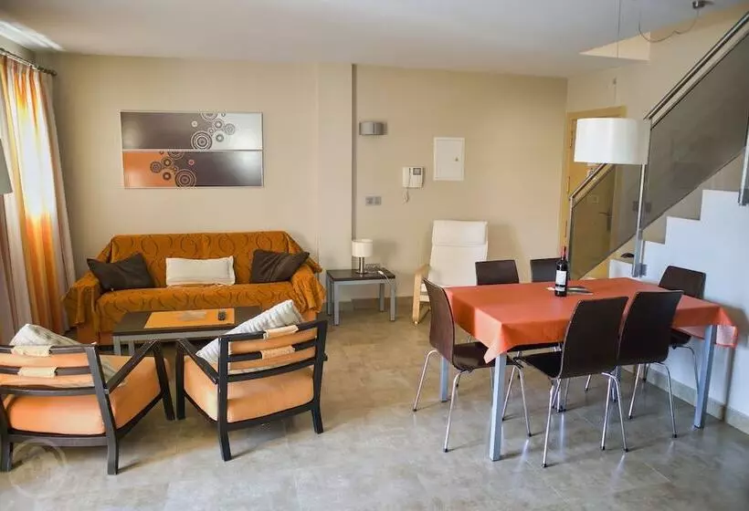 ホテル Albir Palace Apartments