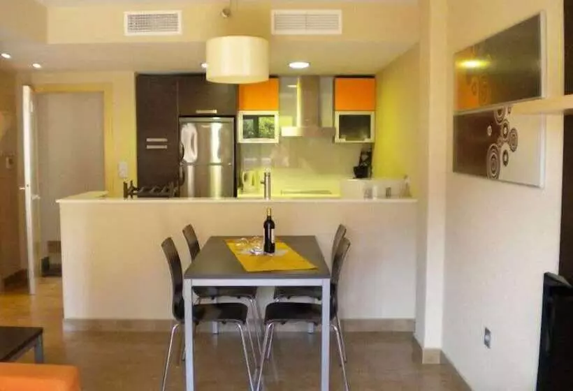 ホテル Albir Palace Apartments