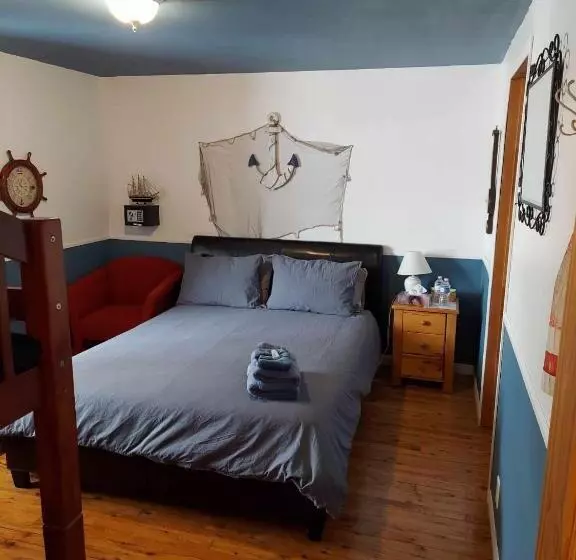 ホテル Auberge Le P Tit Bonheur   Hostel