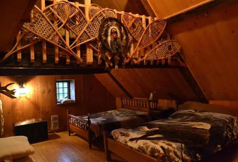 ホテル Auberge Le P Tit Bonheur   Hostel