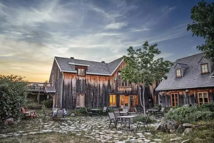 ホテル Auberge Le P Tit Bonheur   Hostel