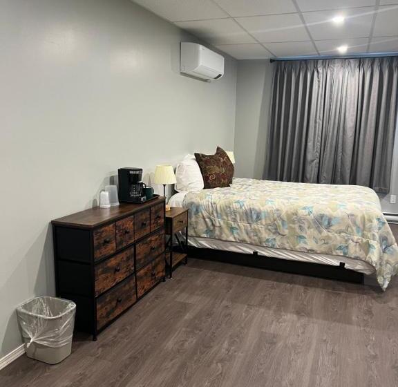 هتل Capri Motor Inn