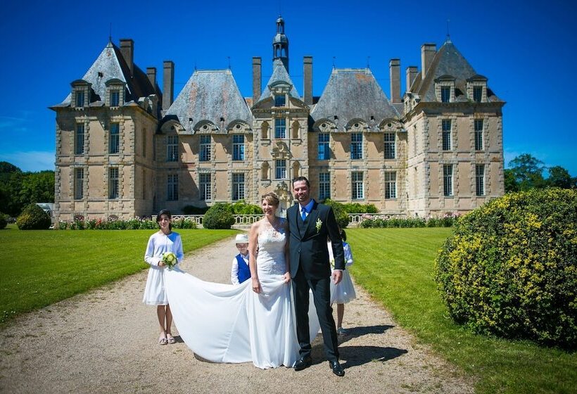 فندق Château De Saint Loup