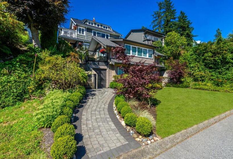 فندق Crystal S View Bed & Breakfast