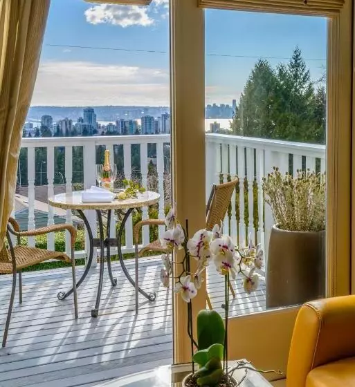 هتل Crystal S View Bed & Breakfast