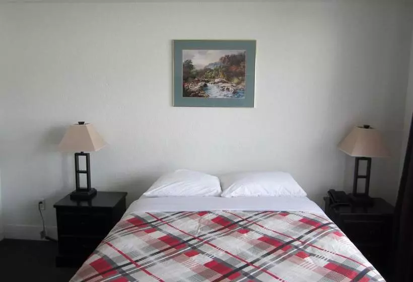 ホテル Hideaway Inn