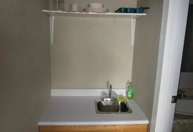 ホテル Hideaway Inn