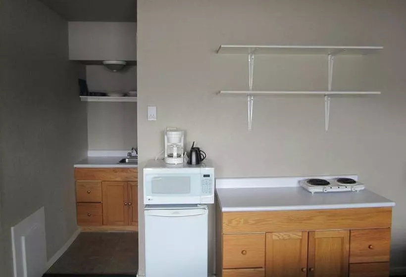 ホテル Hideaway Inn