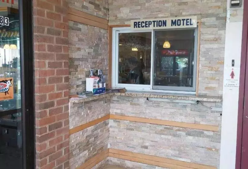 Hotelli Kc's Country Inn