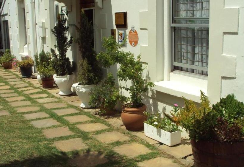 Отель Knysna Manor House