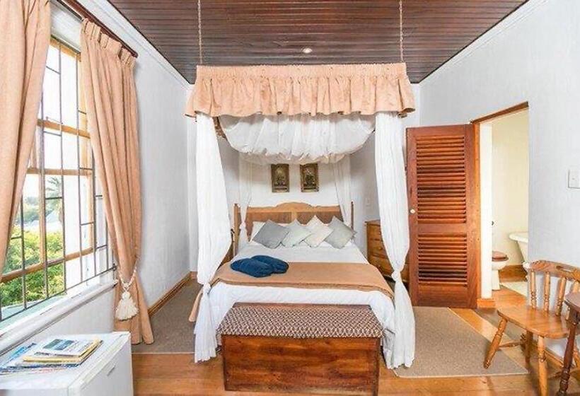 Отель Knysna Manor House