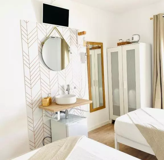 هتل La Bartola Guesthouse