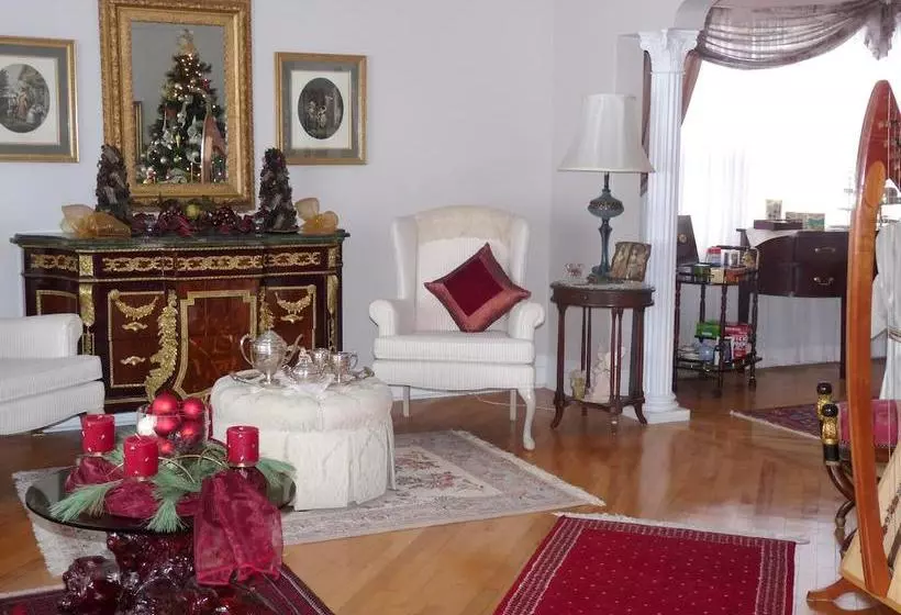 Hotelli Les Diplomates B&b Executive Guest House