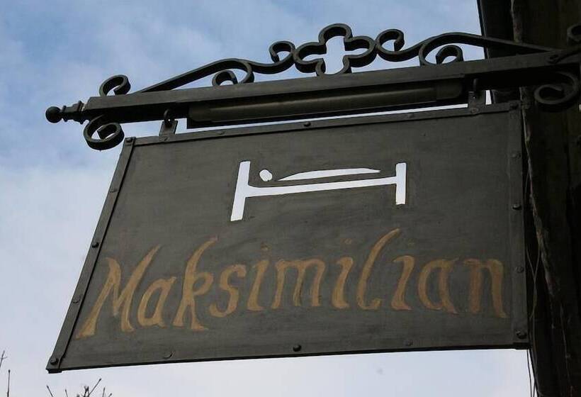 ホテル Maksimilian Osijek