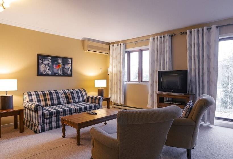 בית מלון כפרי Mont Blanc Hôtel & Condos