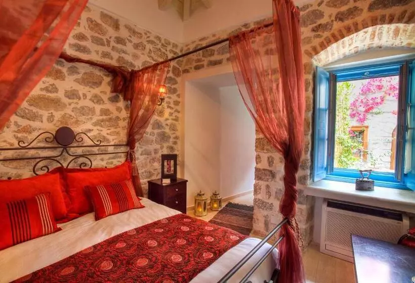 ホテル Portadelmare Deluxe Suites