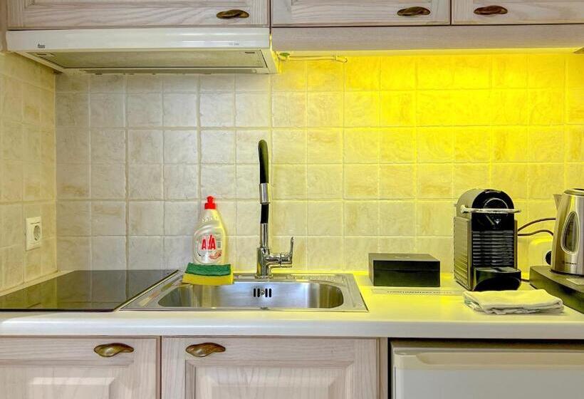 ホテル Portadelmare Deluxe Suites