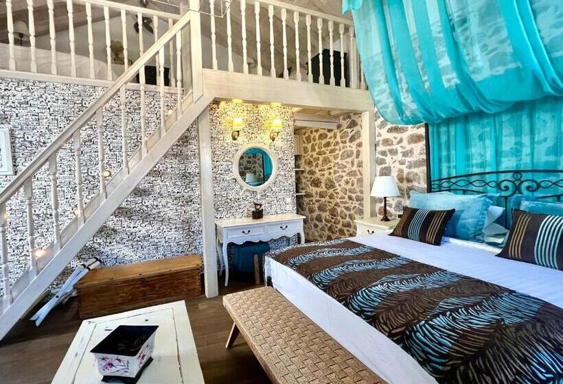 ホテル Portadelmare Deluxe Suites