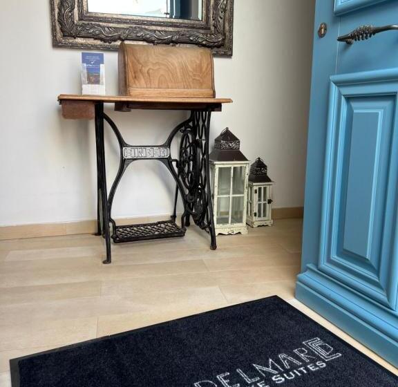 ホテル Portadelmare Deluxe Suites