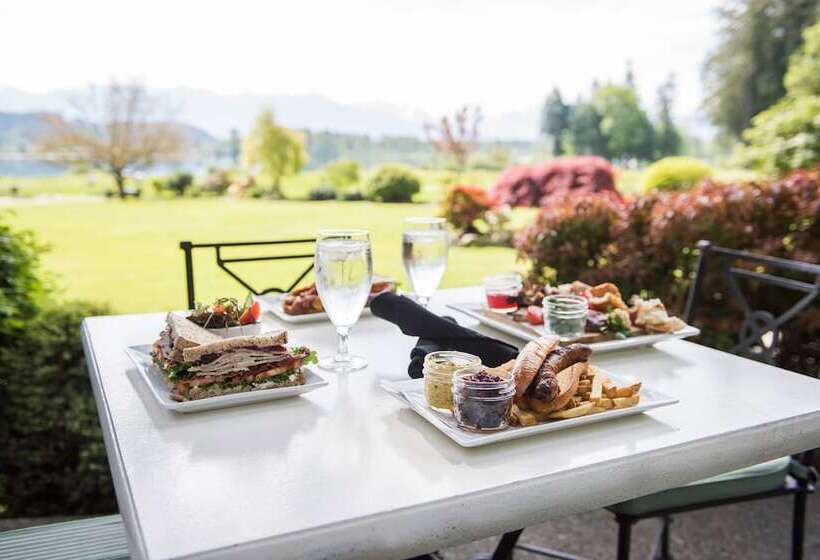 هتل Rowena's Inn On The River