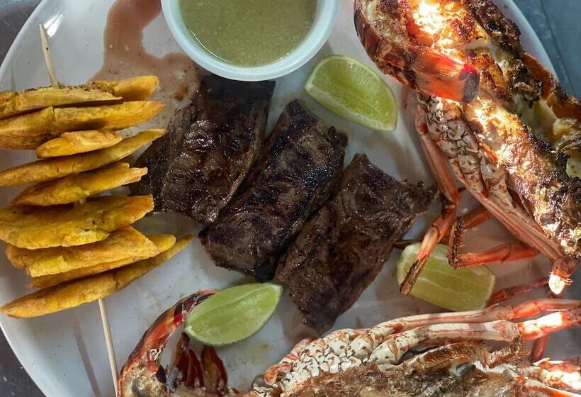 هتل Solaz Boutique