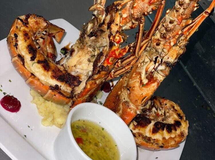 هتل Solaz Boutique