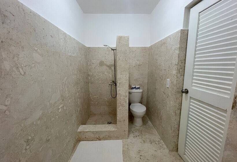 هتل Solaz Boutique