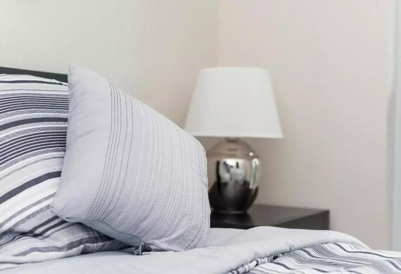 هتل Veeds Private Suites