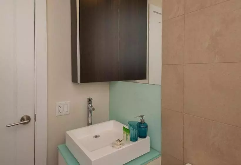 هتل Veeds Private Suites