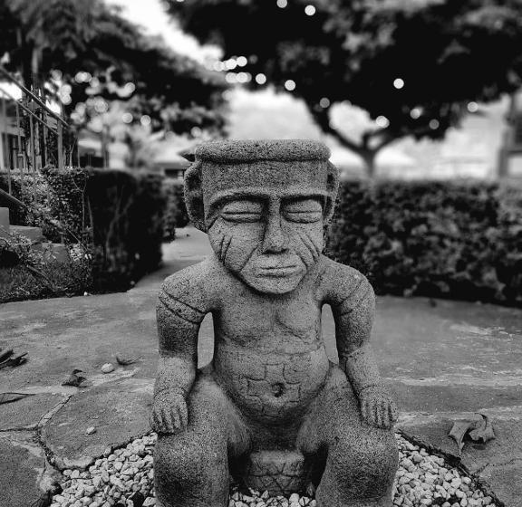 호텔 & Villas Huetares