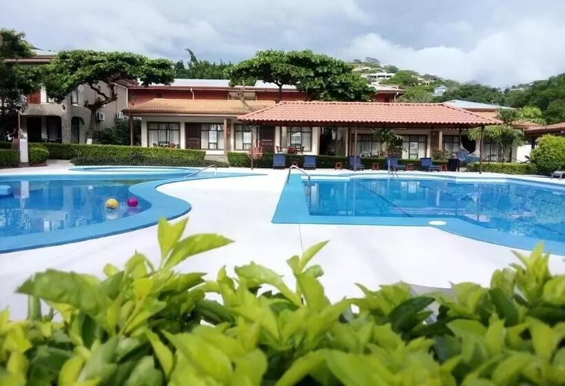 ホテル & Villas Huetares