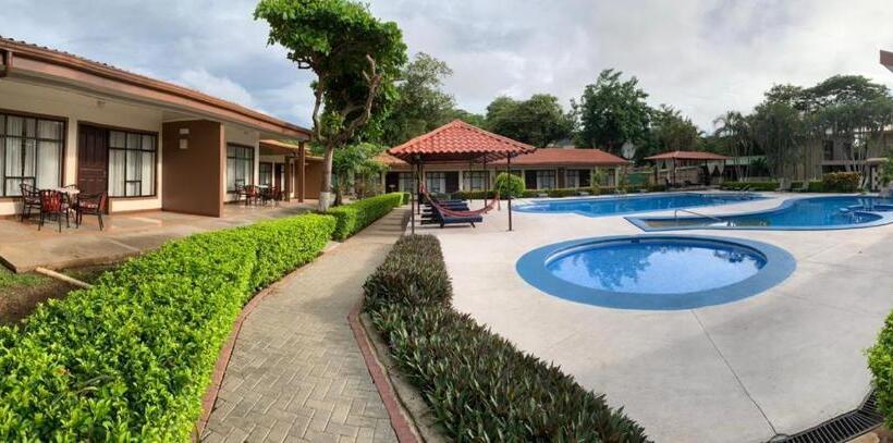 호텔 & Villas Huetares