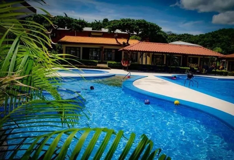 ホテル & Villas Huetares