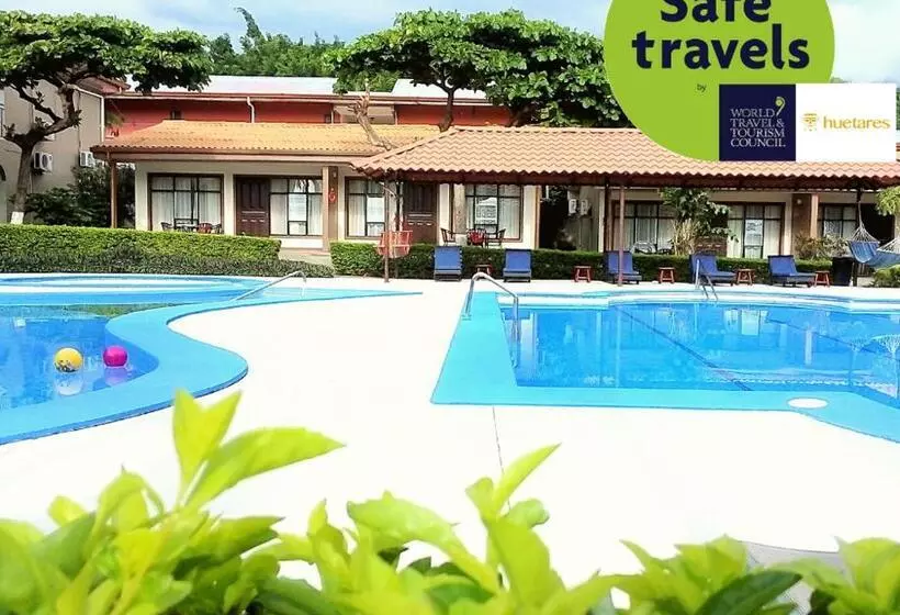 ホテル & Villas Huetares