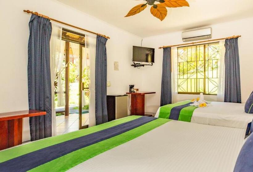 Hotelli Villas Rio Mar