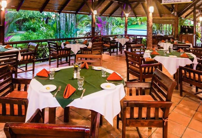 Hotelli Villas Rio Mar