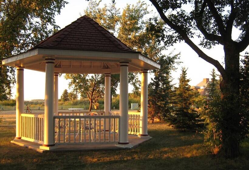 Hotel Wakamow Heights Bed And Breakfast