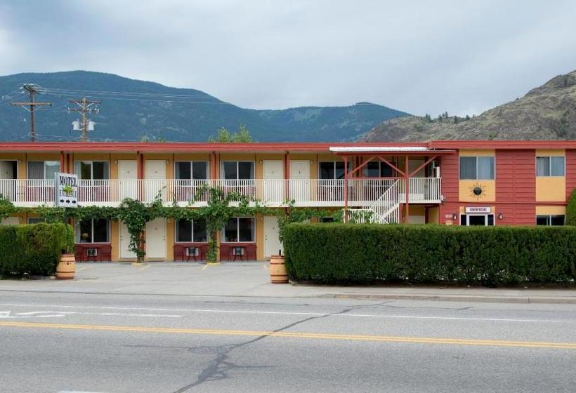 Maple Leaf Motel Inn Towne