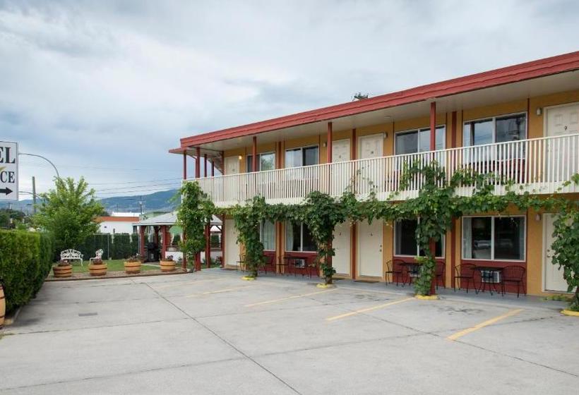 Maple Leaf Motel Inn Towne