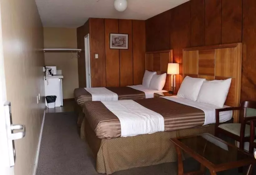 Plaza Motel