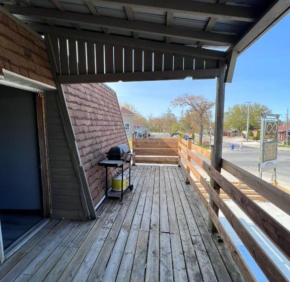 Sharodon Sands Motel