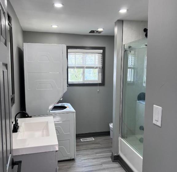 Sharodon Sands Motel