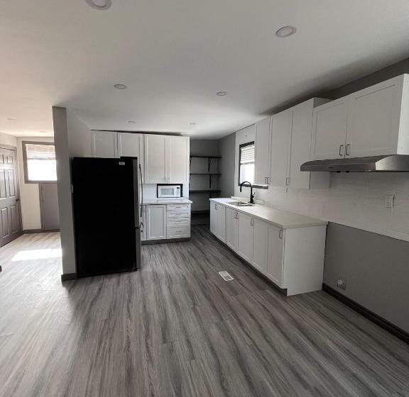 Sharodon Sands Motel