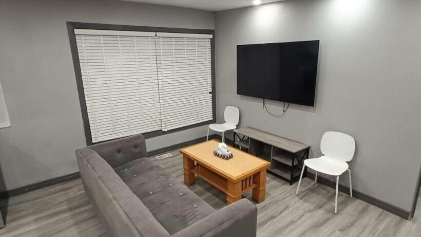 Sharodon Sands Motel