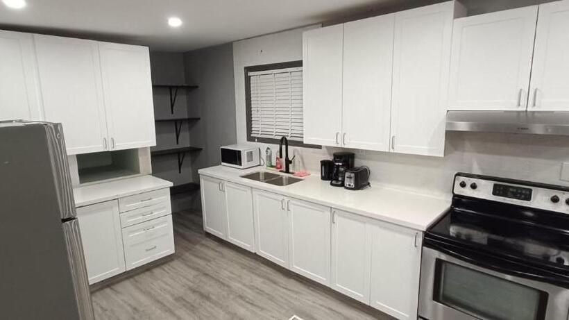 Sharodon Sands Motel