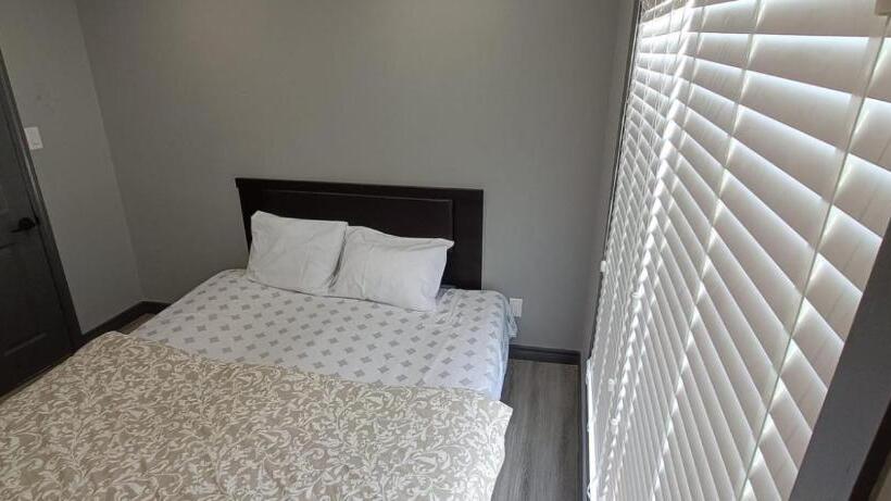 Sharodon Sands Motel