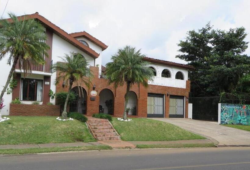 Cariari Bed & Breakfast